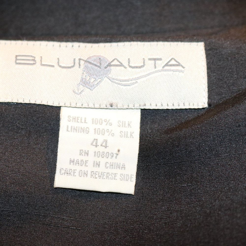 Blunauta Silk Blazer - Picture 7 of 7